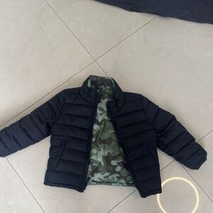 GAP 3 T Kids Black Puffer Jacket with Camouflage Lining